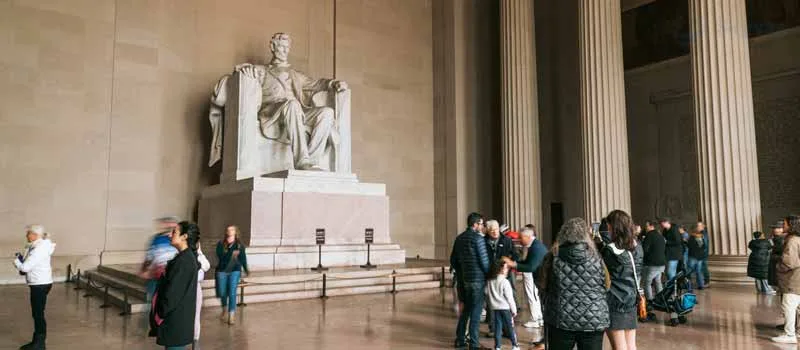 Đài tưởng niệm Lincoln (Lincoln Memorial)