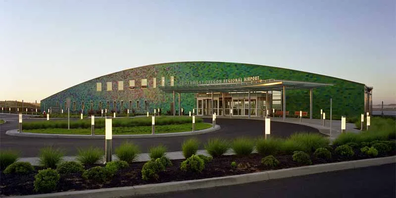 Southwest Oregon Regional Airport (OTH)