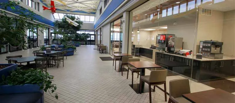 Topeka Regional Airport (FOE)