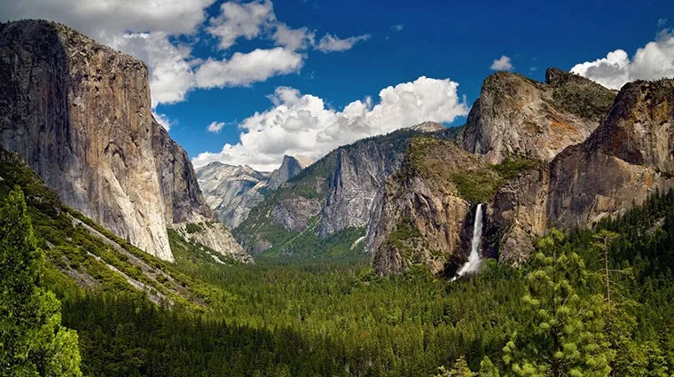 Tunnel View