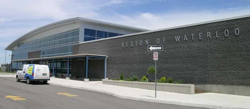 Sân bay Vùng Waterloo (Waterloo Regional Airport – ALO)