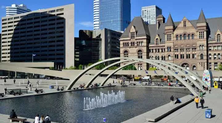 Quảng trường Nathan Phillips Toronto