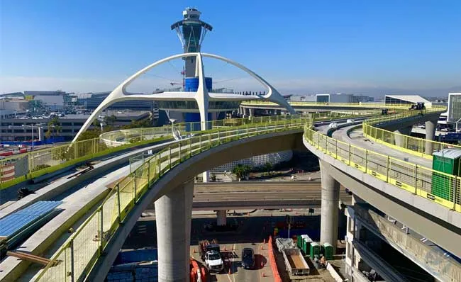 Sân bay Los Angeles (LAX)