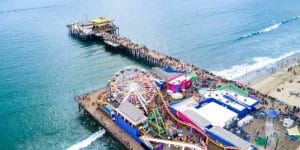 Bãi biển Santa Monica và Cầu tàu Santa Monica (Santa Monica Pier)